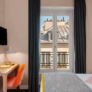 Отель Le Mareuil, Париж