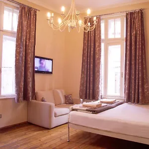 https://hello-guesthouse.sofiahotelsbg.com